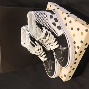 Hi top checkered Van's size 5.5 men's size 7 women's  black and white